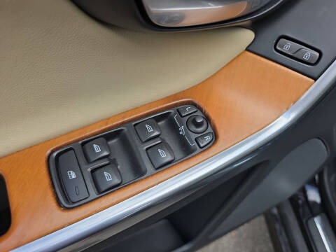 2017 Volvo XC60 T6 Inscription