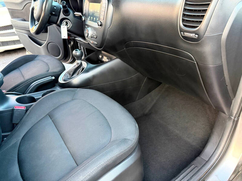 2019 Kia Soul +