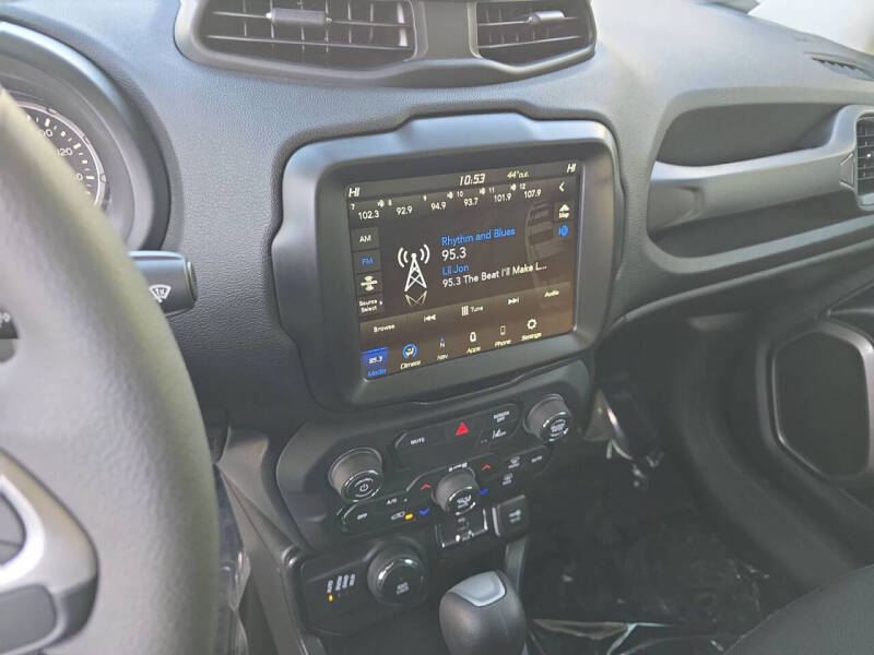 2023 Jeep Renegade Latitude