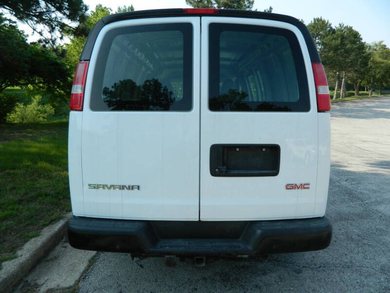 2017 GMC Savana 2500