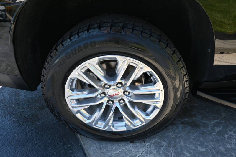 2024 GMC Yukon XL SLT