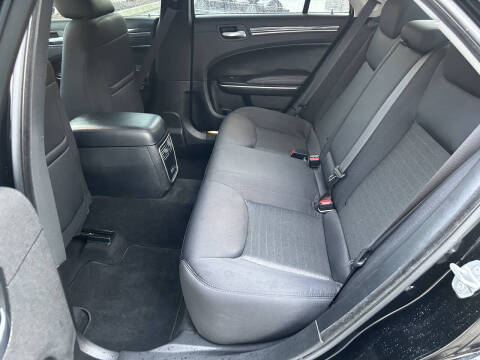 2021 Chrysler 300 Touring