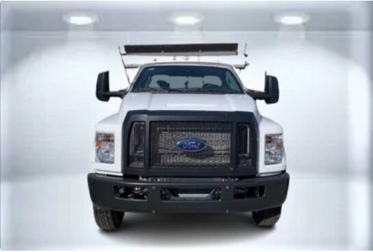 2023 Ford F-750 null photo 3