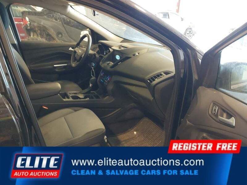 2017 Ford Escape SE