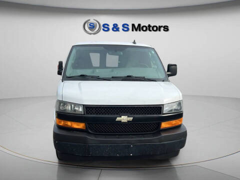 2018 Chevrolet Express 2500
