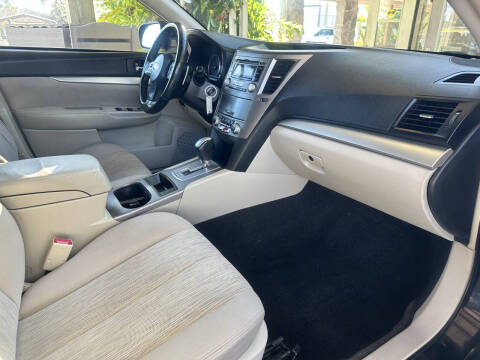 2013 Subaru Outback 2.5i Premium