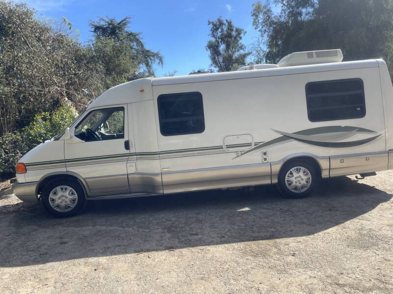 2002 Winnebago Rialta 22QD