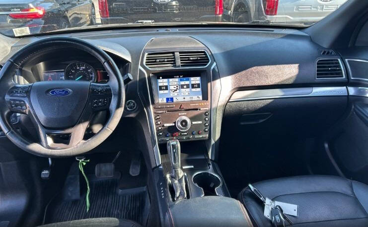 2017 Ford Explorer Sport