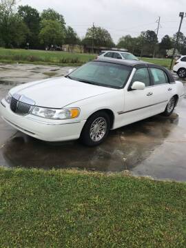 1998 Lincoln Town Car for sale at Safeway Motors Sales in Laurinburg NC