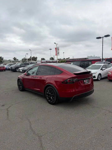 2025 Tesla Model X