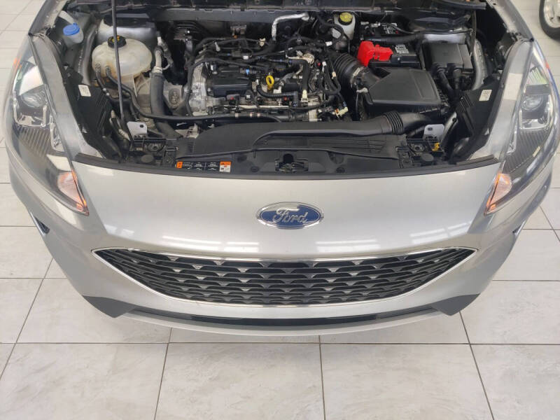 2021 Ford Escape SE