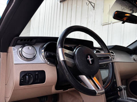 2007 Ford Mustang V6 Deluxe