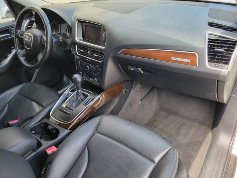 2012 Audi Q5 2.0T quattro Premium