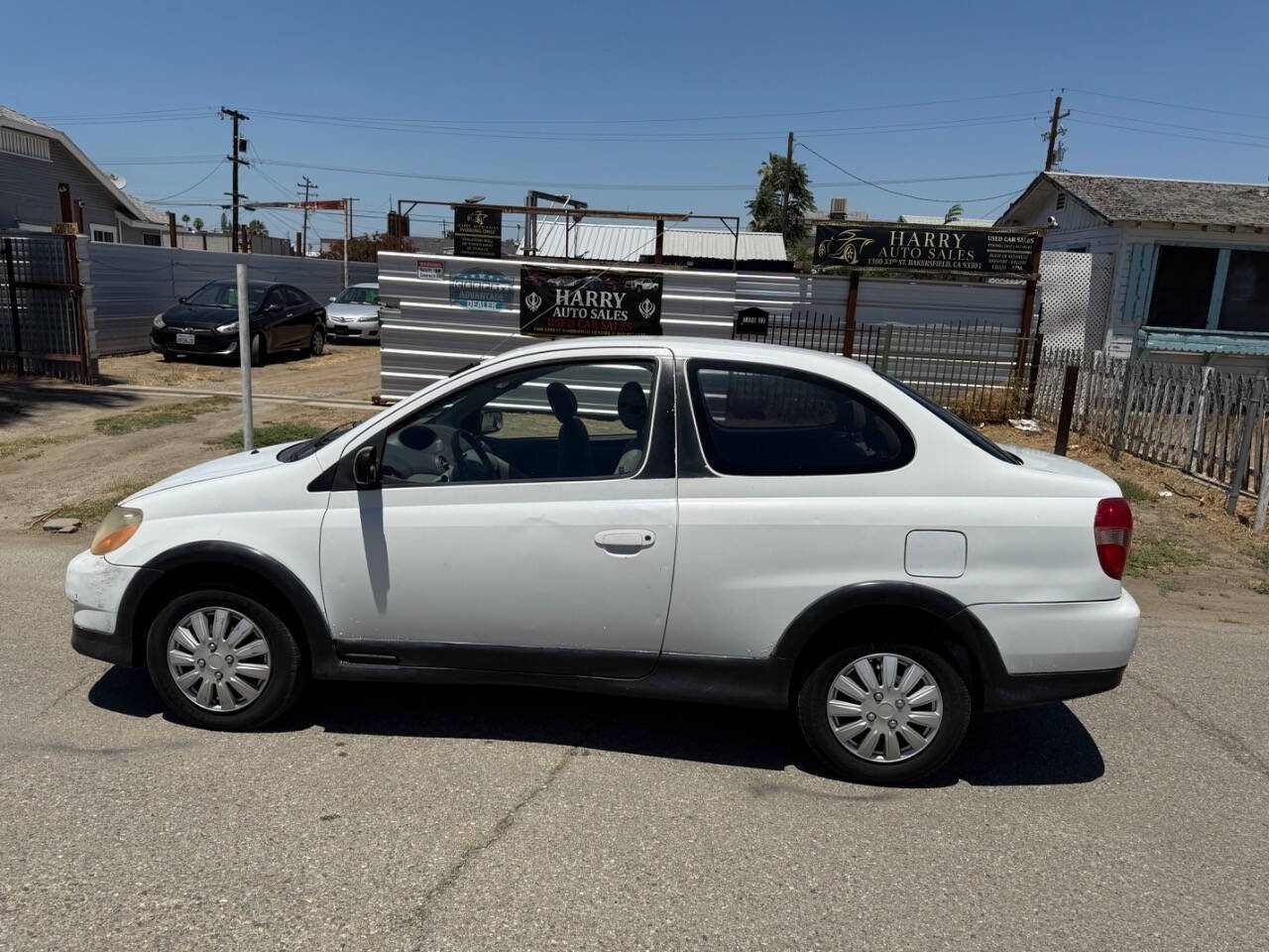 White 2000 Toyota ECHO Base 2dr Coupe 2