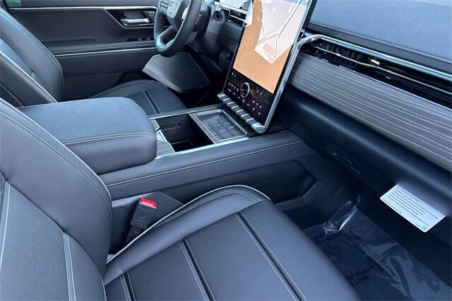 2025 GMC Sierra EV Denali