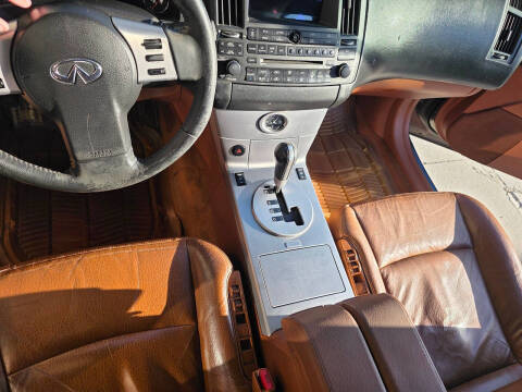 2004 Infiniti FX35