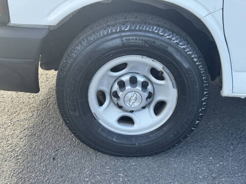 2017 Chevrolet Express 2500