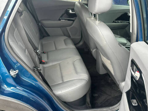 2017 Kia Niro EX