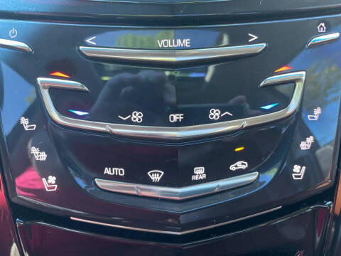 2018 Cadillac Escalade ESV Luxury