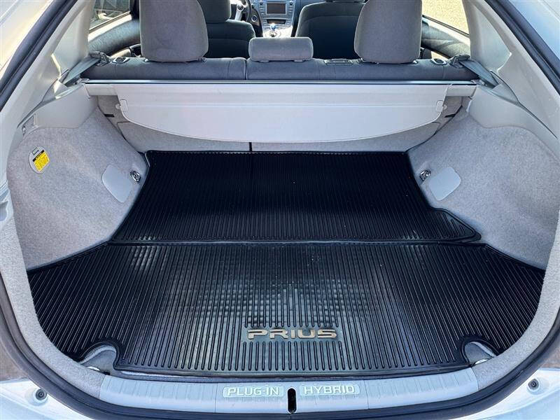 2013 Toyota Prius Plug-in Hybrid