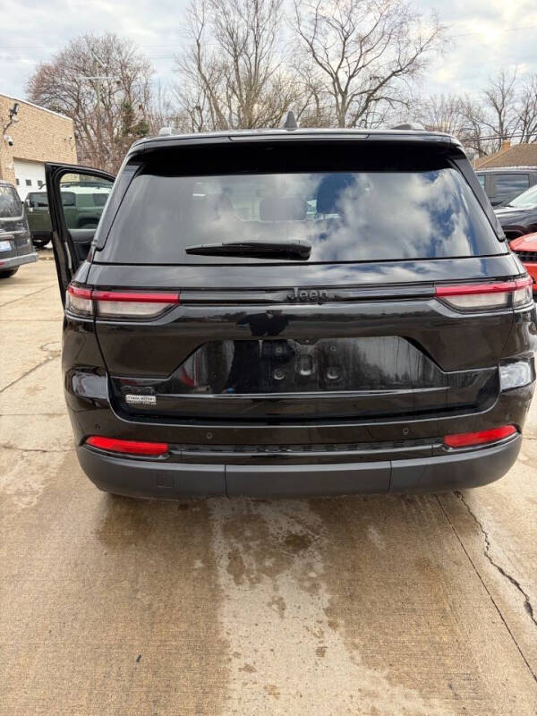 2023 Jeep Grand Cherokee Altitude