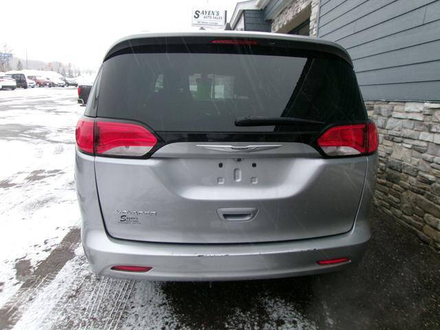 2021 Chrysler Voyager LXi