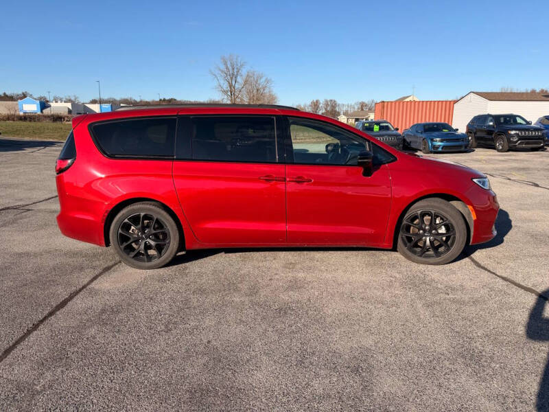 2025 Chrysler Pacifica Limited