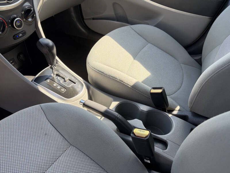 2014 Hyundai Accent GS