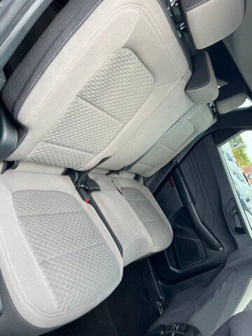 2022 Ford Escape Hybrid SE