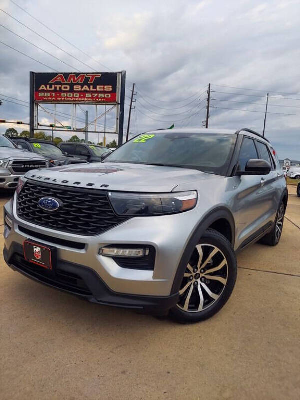2022 Ford Explorer ST-LINE's photo