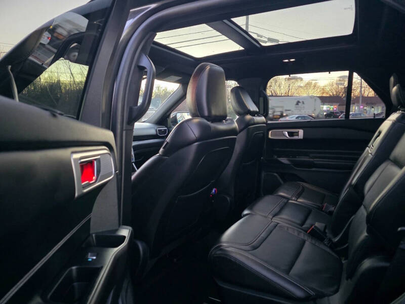 2020 Ford Explorer ST