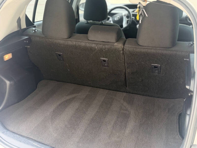 2016 Toyota Prius c One