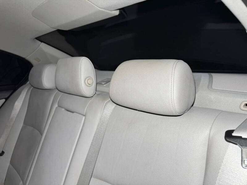 2011 BMW 5 Series 535i