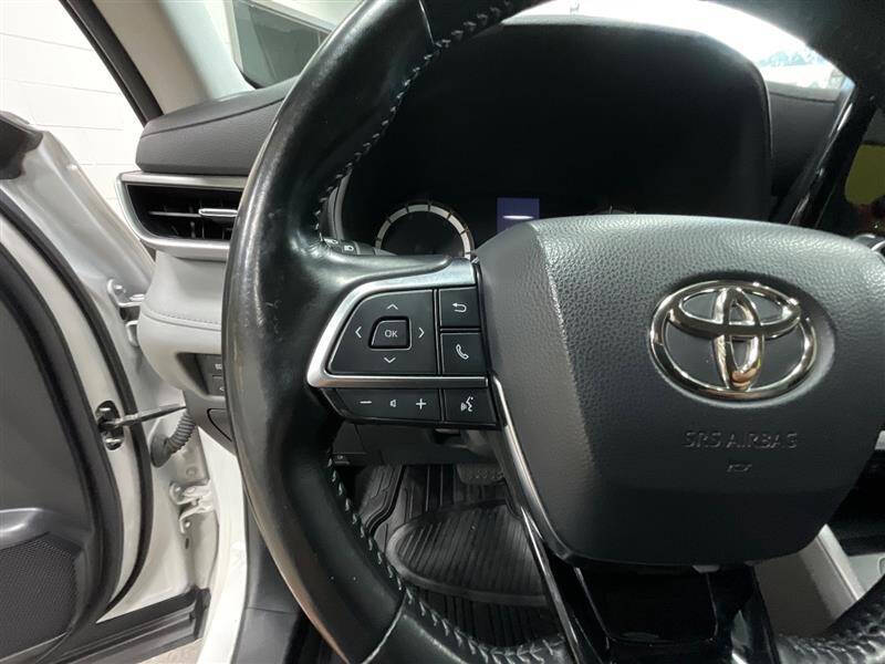 2021 Toyota Highlander LE