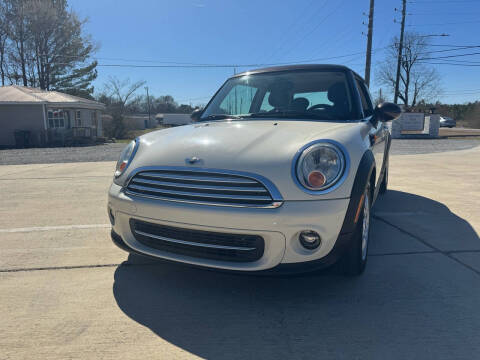 2013 MINI Hardtop for sale at A&C Auto Sales in Moody AL