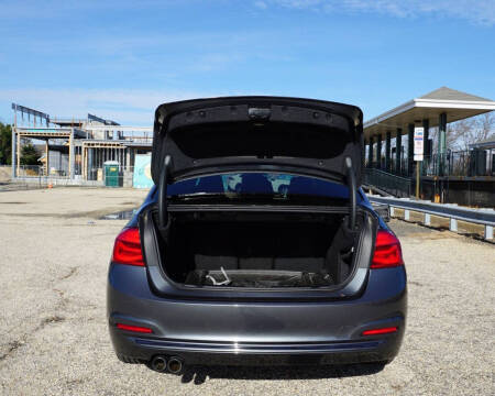 2018 BMW 3 Series 330i xDrive