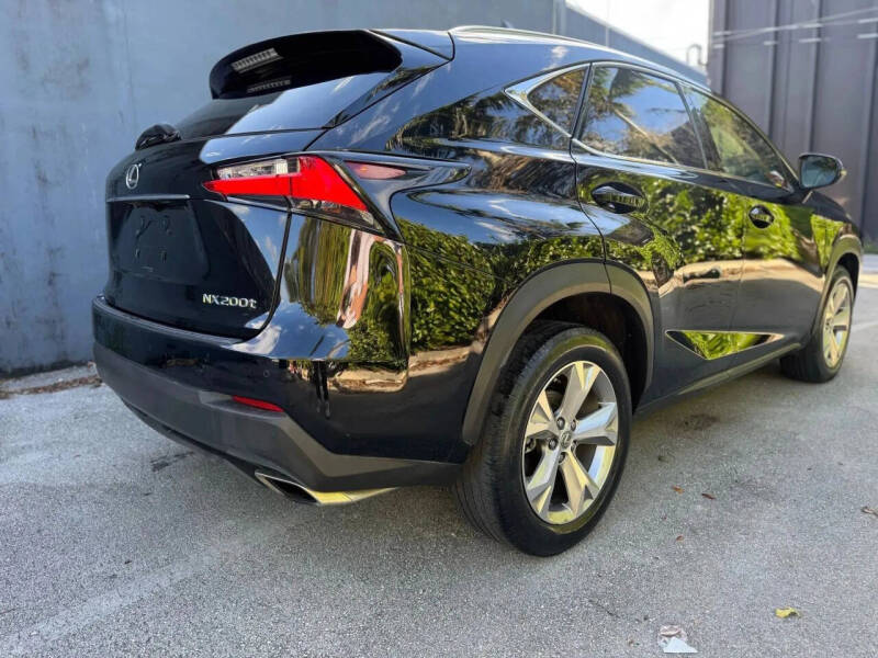 2017 Lexus NX 200t