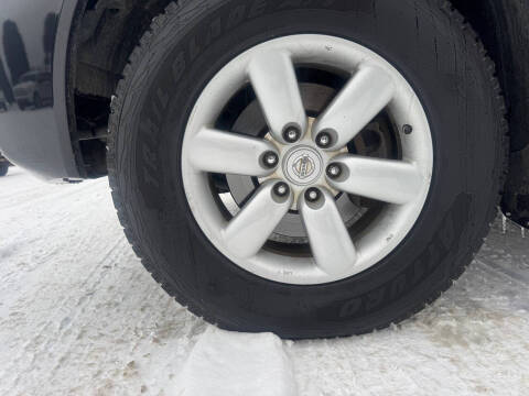 2012 Nissan Titan SV