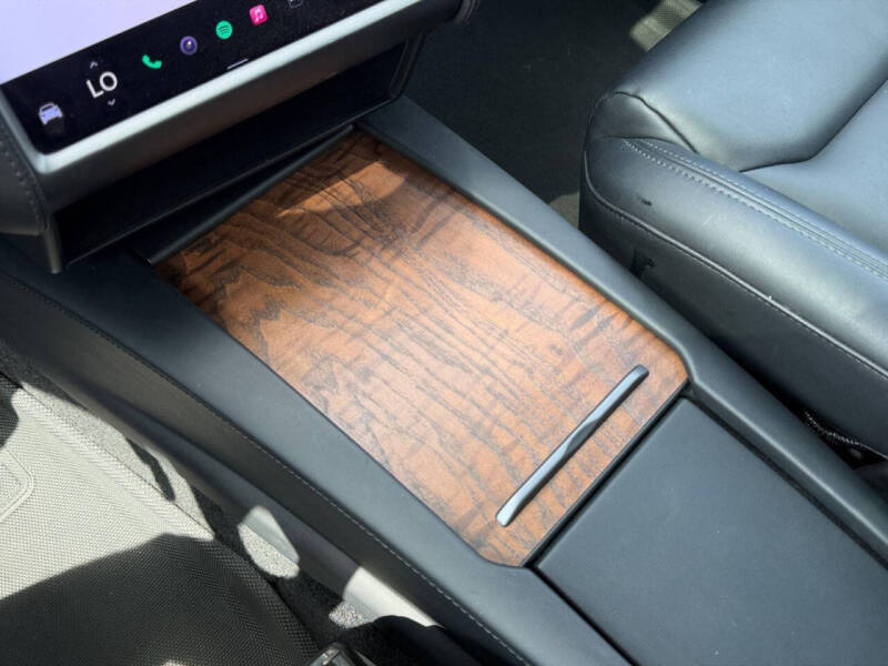 2020 Tesla Model X Long Range