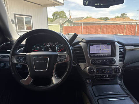 2017 GMC Yukon XL Denali