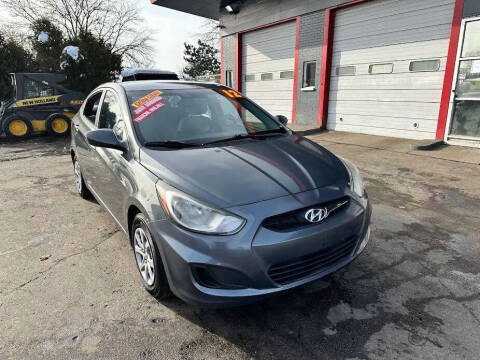 2012 Hyundai Accent GLS