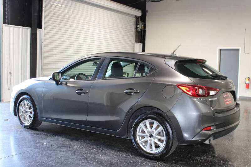 2017 Mazda MAZDA3 Sport