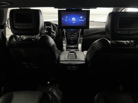 2018 Cadillac Escalade Platinum