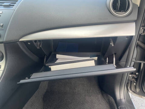 2011 Mazda MAZDA3 s Grand Touring