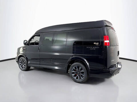 2025 GMC Savana 2500