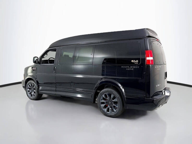 2025 GMC Savana 2500