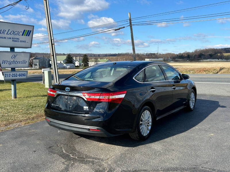 2014 Toyota Avalon XLE Touring Hybrid photo 16