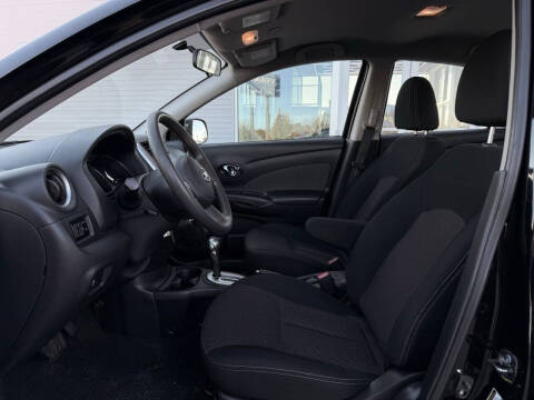 2014 Nissan Versa 1.6 SV