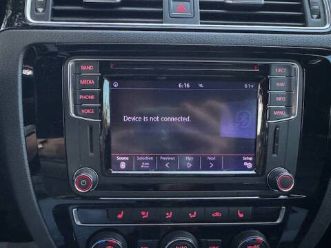 2017 Volkswagen Jetta 1.8T SEL