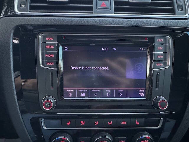 2017 Volkswagen Jetta 1.8T SEL